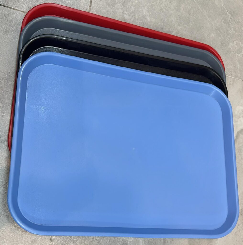 plastic service trays for restaurants