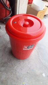 plastic drum with lid 80 litre
