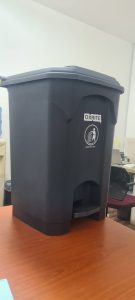 dust bin with pedal grey