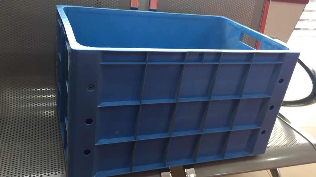 plastic fish crate