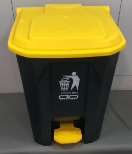 plastic dustbin with pedal